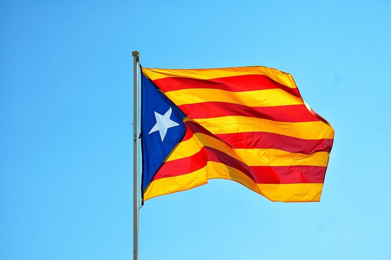 independence-of-catalonia-2907992_1280